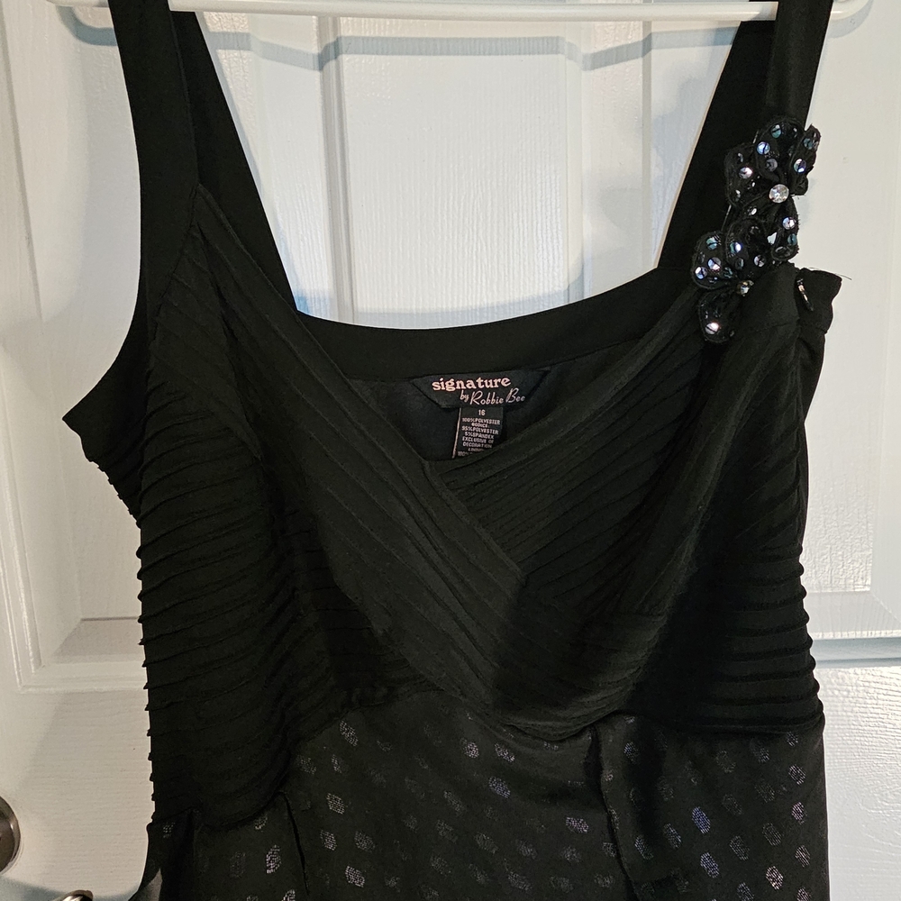 Robbie Bee Black Chiffon Party Dress with Ruffled Hemline Women's Sz 16